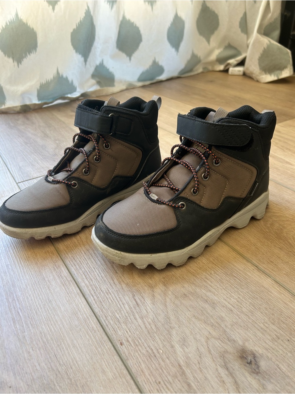 Kamik Lynx Brown and Black Kids Outdoor Hiking Boots